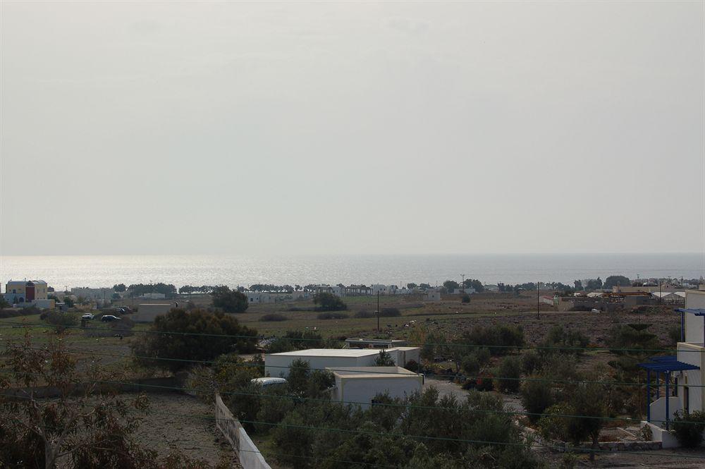 Privée Santorini 2*