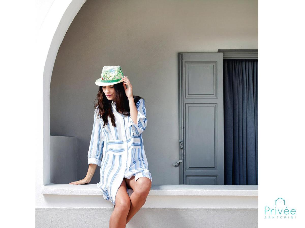 Privée Santorini Hotel 2*